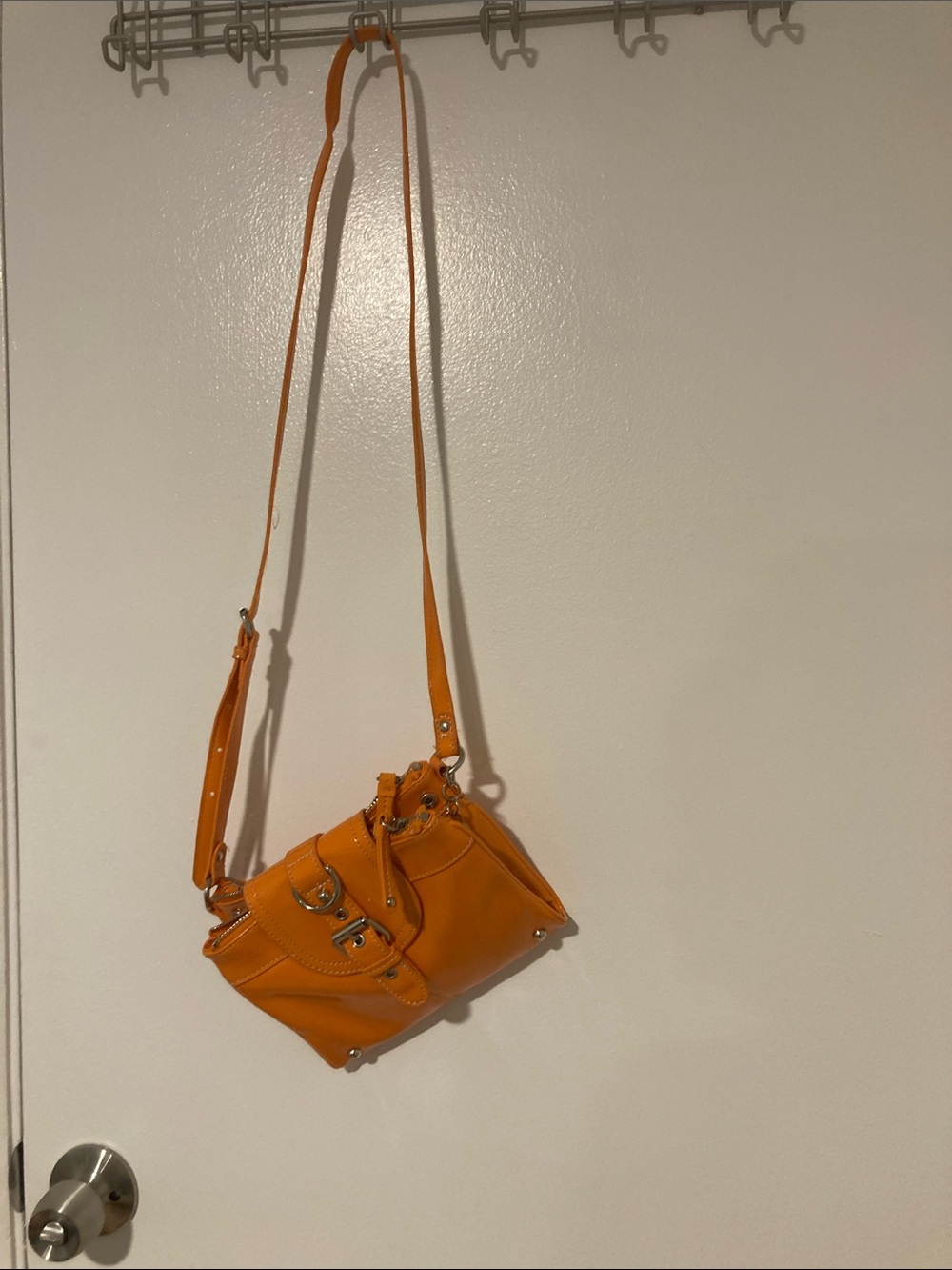 Women's Orange Leather Crossbody Bag - Classic Strap Style